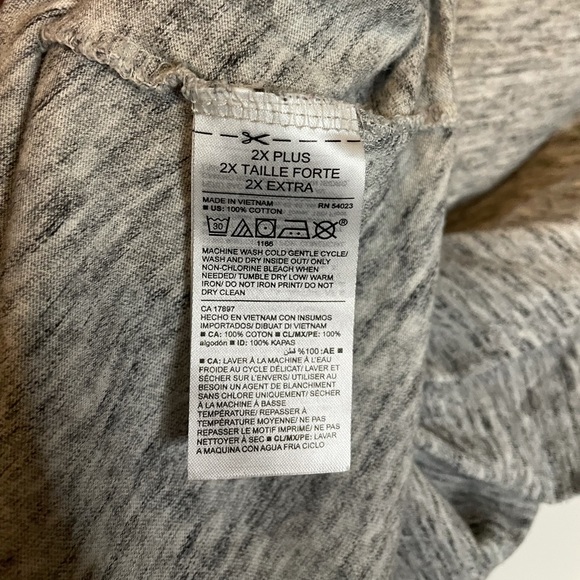 Old Navy ‘All Things w/ Love’ grey tee plus sz 2x - Picture 5 of 6